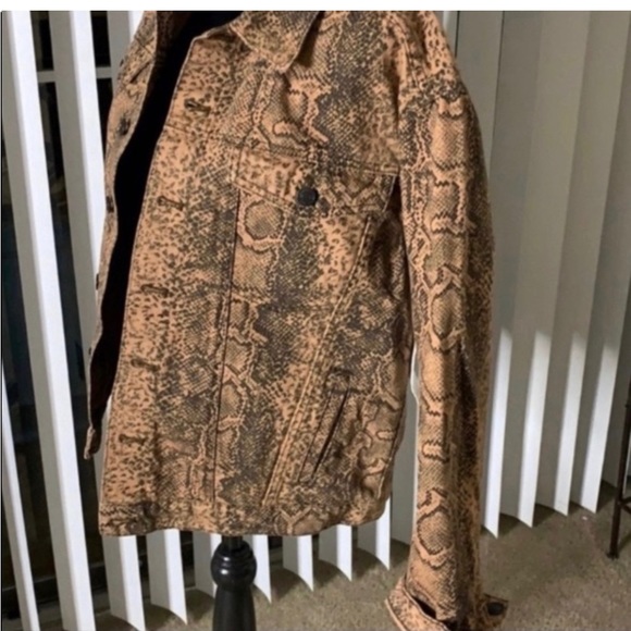 Free people trucker jacket animal print NWOT - Picture 4 of 6